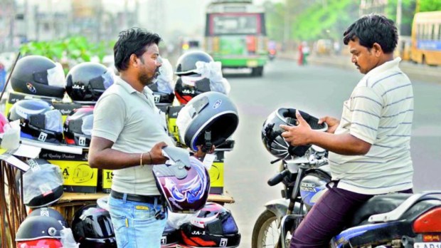 UP helmet strict enforcement (1)