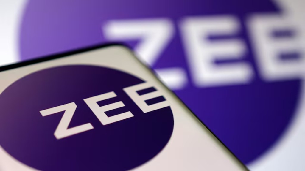 While revenue was down 4% amid tightening of advertising budgets by advertisers, net profit rose fourfold as the company pruned costs and workforce in a bid to improve earnings.