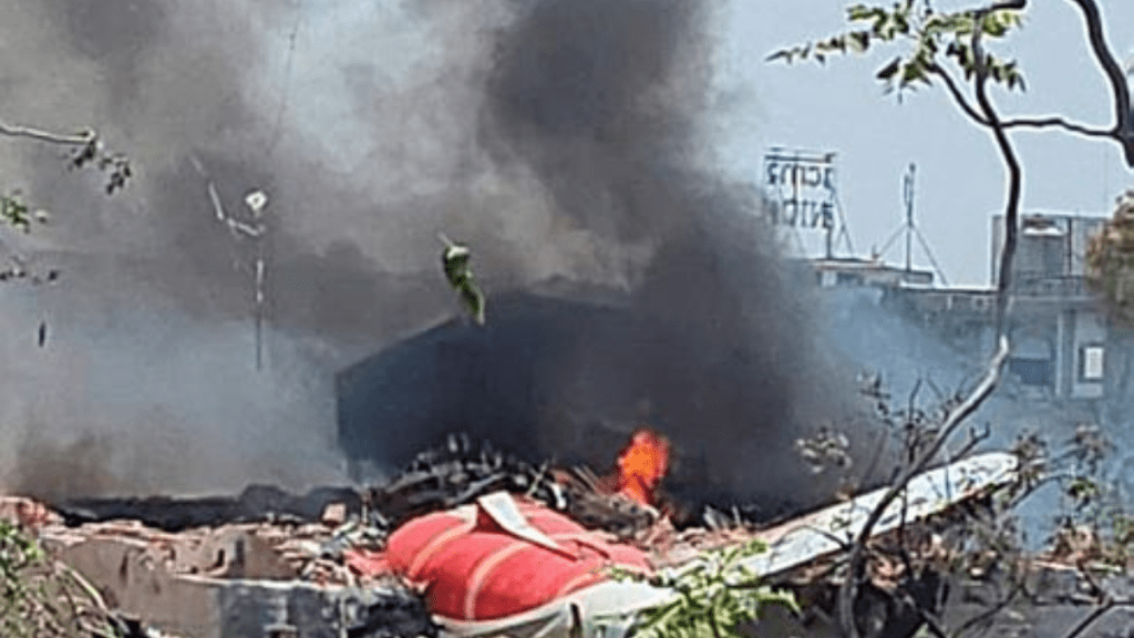 The crashed Boeing 787-8 Dreamliner's involvement intensifies Boeing's mounting credibility crisis. (Image Source: Twitter)