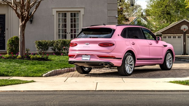 Bentley Bentayga EWB Mulliner in Candy Pink