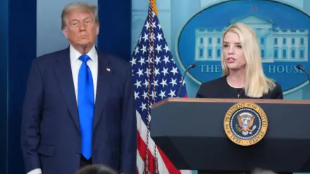 Attorney General Pam Bondi, Donald Trump, 1898 US Supreme Court decision, birthright citizenship, judicial ruling, US Supreme Court, immigration policy, citizenship laws, us citizenship, us news