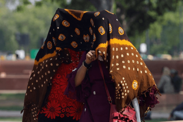 Extreme Heat waves across India, temperatures soar to new heights in the capital city and area of North West India. 