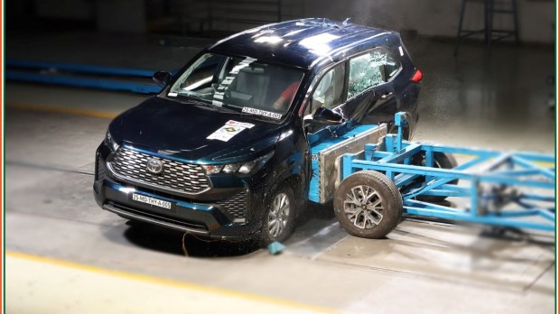 Toyota Innova Hycross side impact BNCAP
