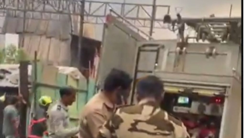 Fire outbreak in Anupamaa set in Mumbai