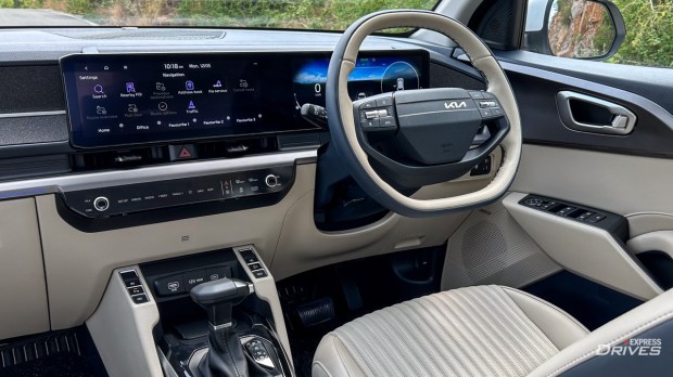 Kia Carens Clavis
