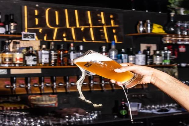 Boilermaker from Goa is on Rank 30 and is created by industry veterans like Pankaj Balachandran and Nakul Bhonsle. This bar is famous for its flavoured drinks and beach vibes. (Photo source: Instagram/@BOILMAKER)