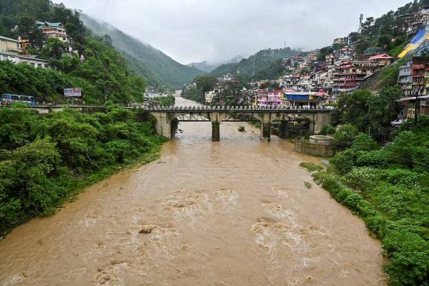 Mandi district has been the worst affected, roads have been blocked, and power lines are damaged in places like J Nagar, Mandi II, and Gohar. (Photo source: PTI)