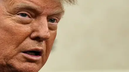 U.S. President Donald Trump speaks during a meeting with Democratic Republic of the Congo's Foreign Minister Therese Kayikwamba Wagner and Rwanda's Foreign Minister Olivier Nduhungirehe in the Oval Office at the White House in Washington D.C., June 27, 2025. (Photo source: Reuters)