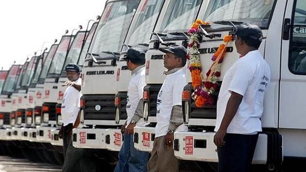 truck, diesel, Ashok Leyland, hinduja group, Tata Motors, LNG, CNG