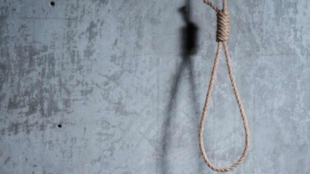 "I am taking this step due to extreme stress from my work. There is no one to guide me in the office. I am tired and have nowhere to go. My parents are worried for me," the suicide note reads.