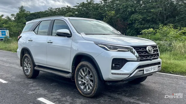 The Fortuner Neo Drive looks similar to the current model, and there are no changes.