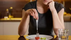 ‘Eating less won’t help you lose weight,’ doctor explains why starvation diets make you gain kgs instead