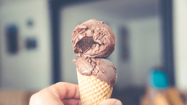 Vedika Premani, a clinical dietician at Sir HN Reliance Foundation Hospital in Mumbai, explains to The Indian Express that ice creams, typically made with milk, cream, and sugar, are often high in saturated fatty acids and sugars. She warned that excessive consumption could increase the risk of cardiovascular diseases, obesity, and Type 2 diabetes. (Photo Source: Pexels)