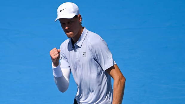 Top seed and defending champion Jannik Sinner overcame multiple power failures, audio glitches, and a blaring fire alarm to defeat Gabriel Diallo 6-2, 7-6 (8-6). Despite the interruptions and setbacks, Sinner showed poise and resilience, extending his winning streak and advancing to the Round of 16. (Photo Source: Official Instagram handle @cincytennis)