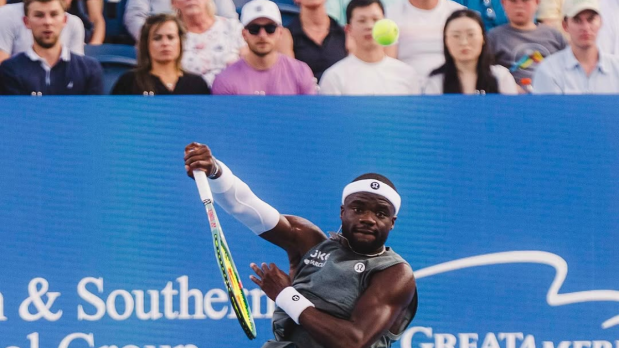 Local favorite Frances Tiafoe secured a 6-4, 6-4 win over Ugo Humbert, thrilling the Cincinnati crowd with his energetic baseline play and tactical finesse, moving into the Round of 16 without dropping a set. (Photo Source: Official Instagram handle @cincytennis)