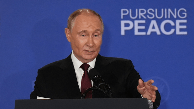  In public remarks, Putin cautioned Ukraine and European nations not to obstruct peace efforts, emphasising regional responsibility while maintaining Russia’s stance on territorial issues. (Photo Source: Associated Press)