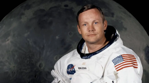 Following his successful return to Earth, NASA commissioned Niel armstrong’s official portrait became immensely popular. Portrait of Astronaut Neil A. Armstrong, commander of the Apollo 11 Lunar Landing mission, in his space suit, with his helmet on the table in front of him. Behind him is a large photograph of the lunar surface. (Photo Source: NASA)