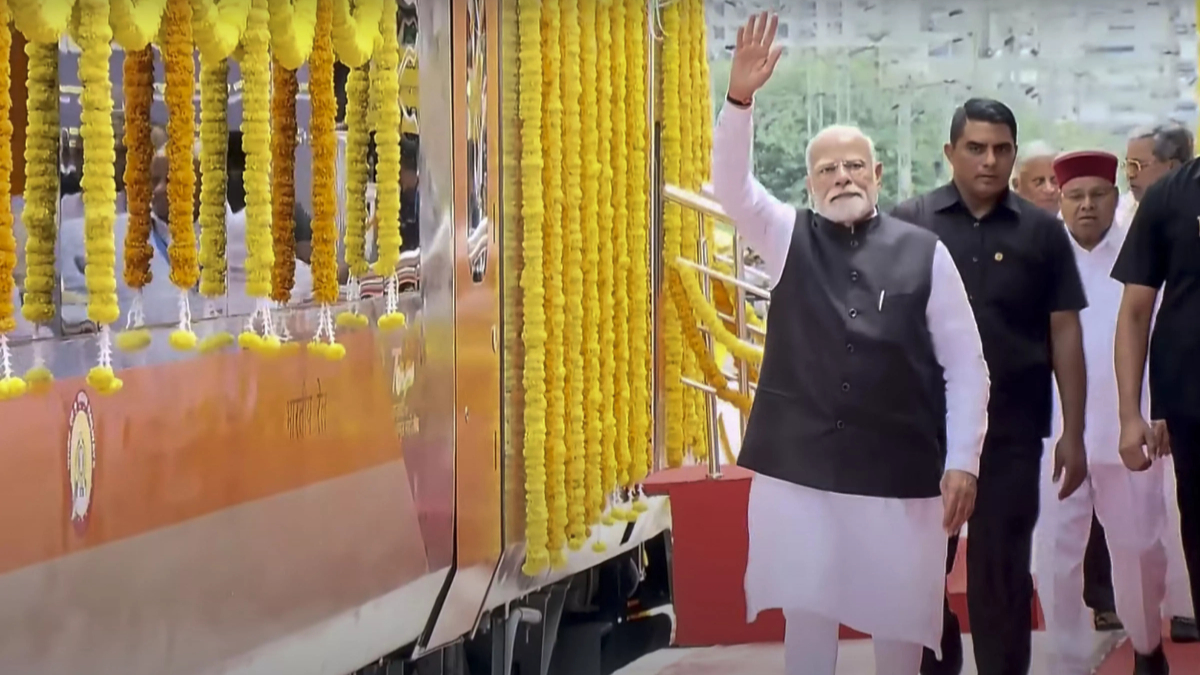 Gujarat’s Rs 1400 cr Railway Push: PM Modi to flag-off Katosan Road-Sabarmati train, car-loaded freight service and more – Details here post image