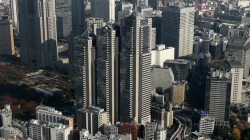 Modi urges Japanese firms to invest in India; Warren Buffett bets bigger on Japan