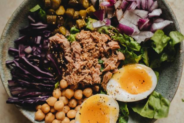 Balance meals: A spread of 25-30 grams of protein in every meal is needed for better absorption. Through this means, the body will be able to process protein more effectively. (Photo source: Canva)