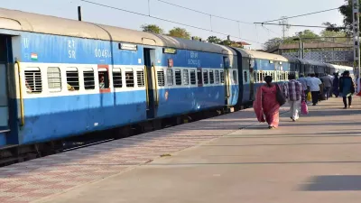 CAG flags poor sanitation, water shortages on Indian Railways trains