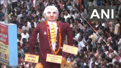 Massive Trump effigy paraded through Nagpur as locals protest 50% tariffs against India | Watch video