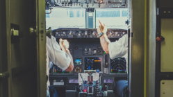 ‘Breached anti-terror laws’: British Airways suspends pilot for flying NY-bound Boeing with cockpit door open