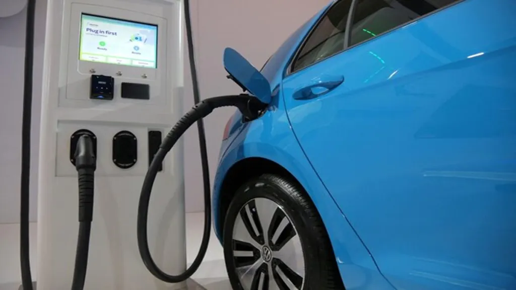 electric vehicles, ev, auto, manufacturing, maruti suzuki, cars