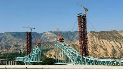 12 die as under-construction bridge collapses in China, 4 missing