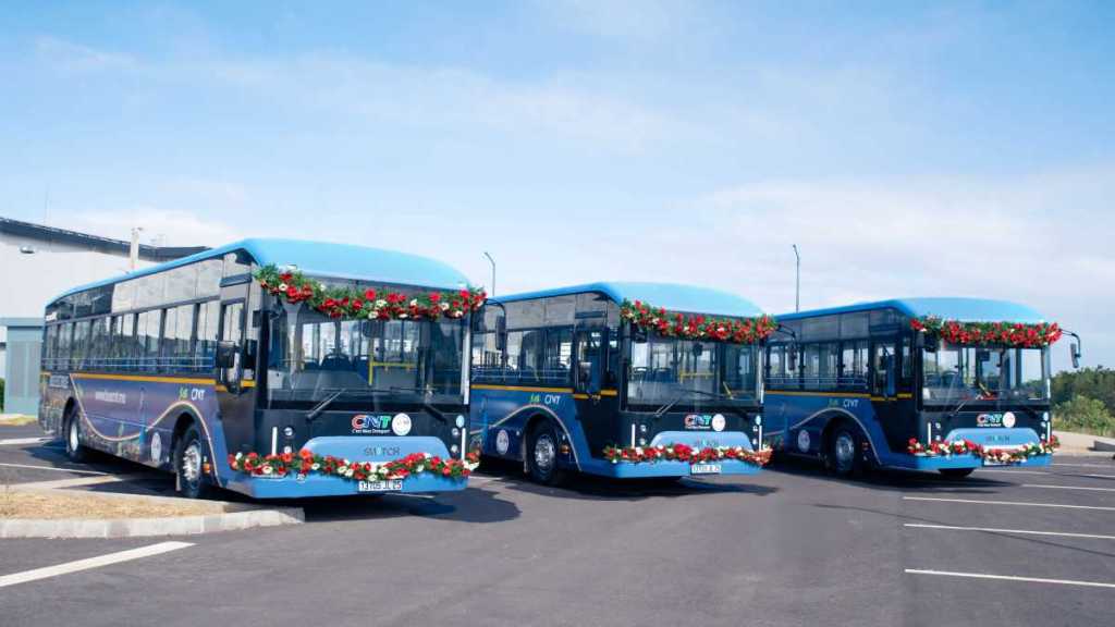 Switch Mobility exports first 10 e-buses to Mauritius as a special gift