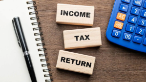 income tax refund delay 2025 income tax refund stuck ITR refund delay reasons income tax refund status check ITR refund pending 2025 why income tax refund delayed