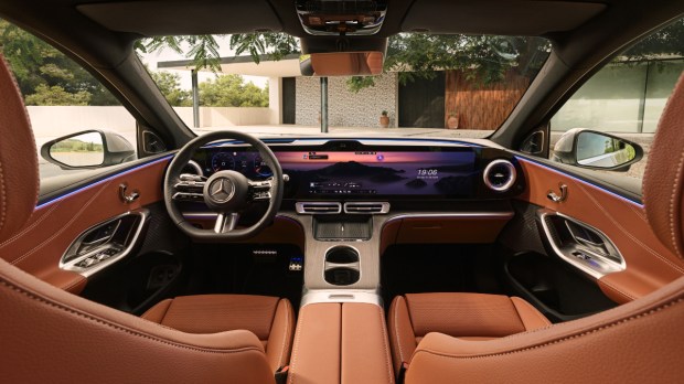 Mercedes-Benz GLC interiors