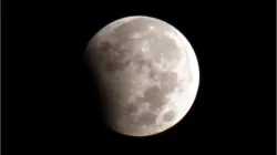Lunar Eclipse 2025 Highlights: How Samsung’s smartphone camera uses AI to capture moon photos